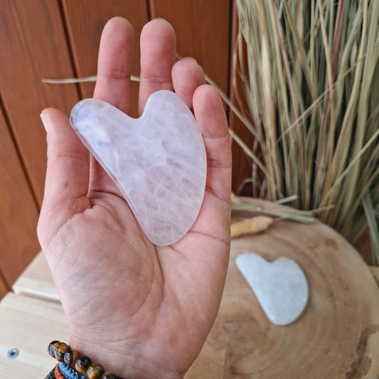 Gua Sha. Masajeador facial. Cuarzo rosa