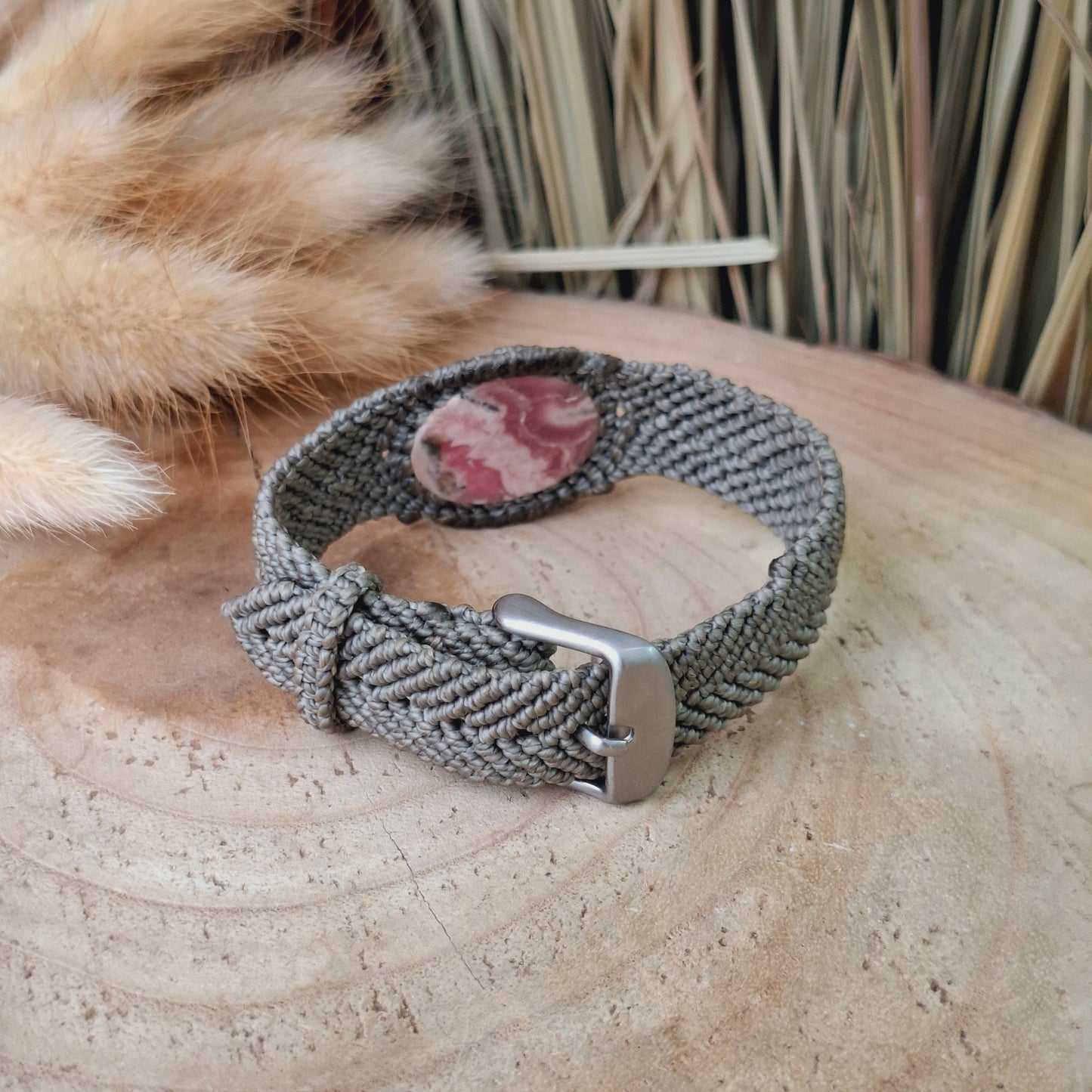 Pulsera de rodocrosita. Cierre hebilla. Hilo 1mm.