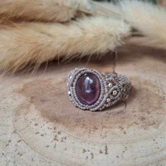 Anillo artesanal con amatista