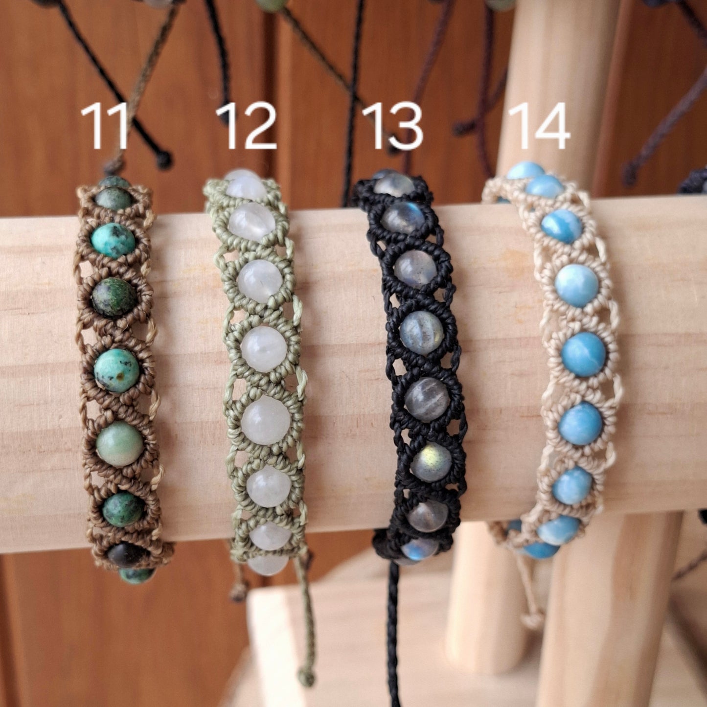 Pulseras CLAVEL. Minerales de 6mm