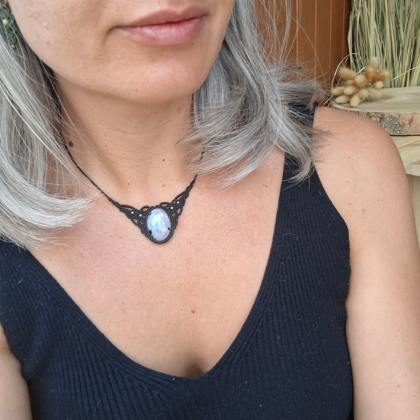 Collar con piedra luna arcoiris