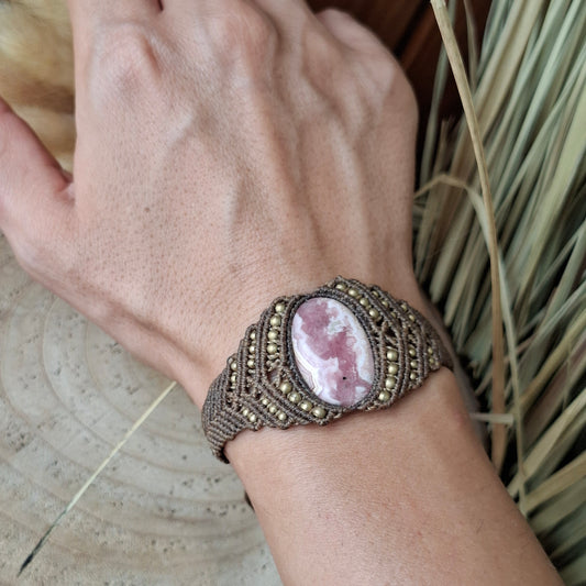 Pulsera de macramé con Rodocrosita