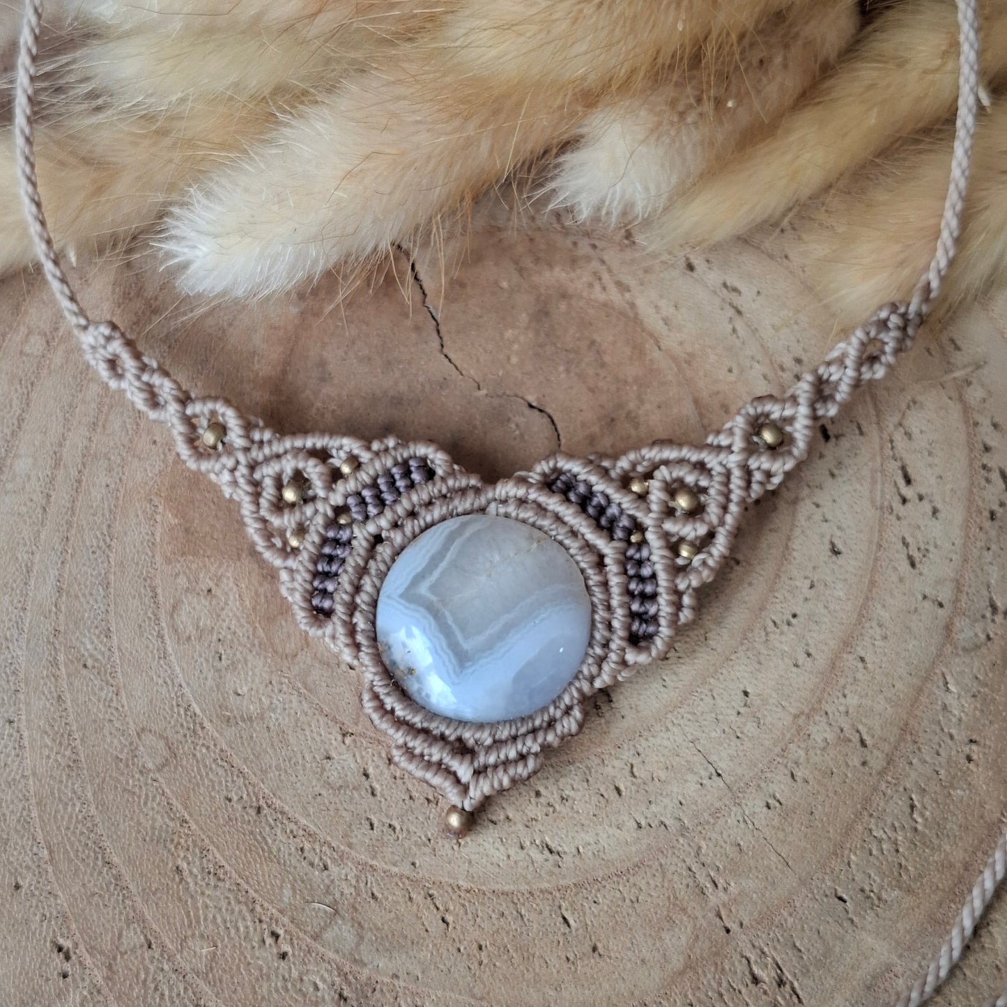 Collar de Calcedonia