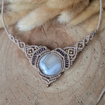 Collar de Calcedonia