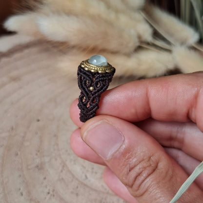 Anillo de macramé con prehnite
