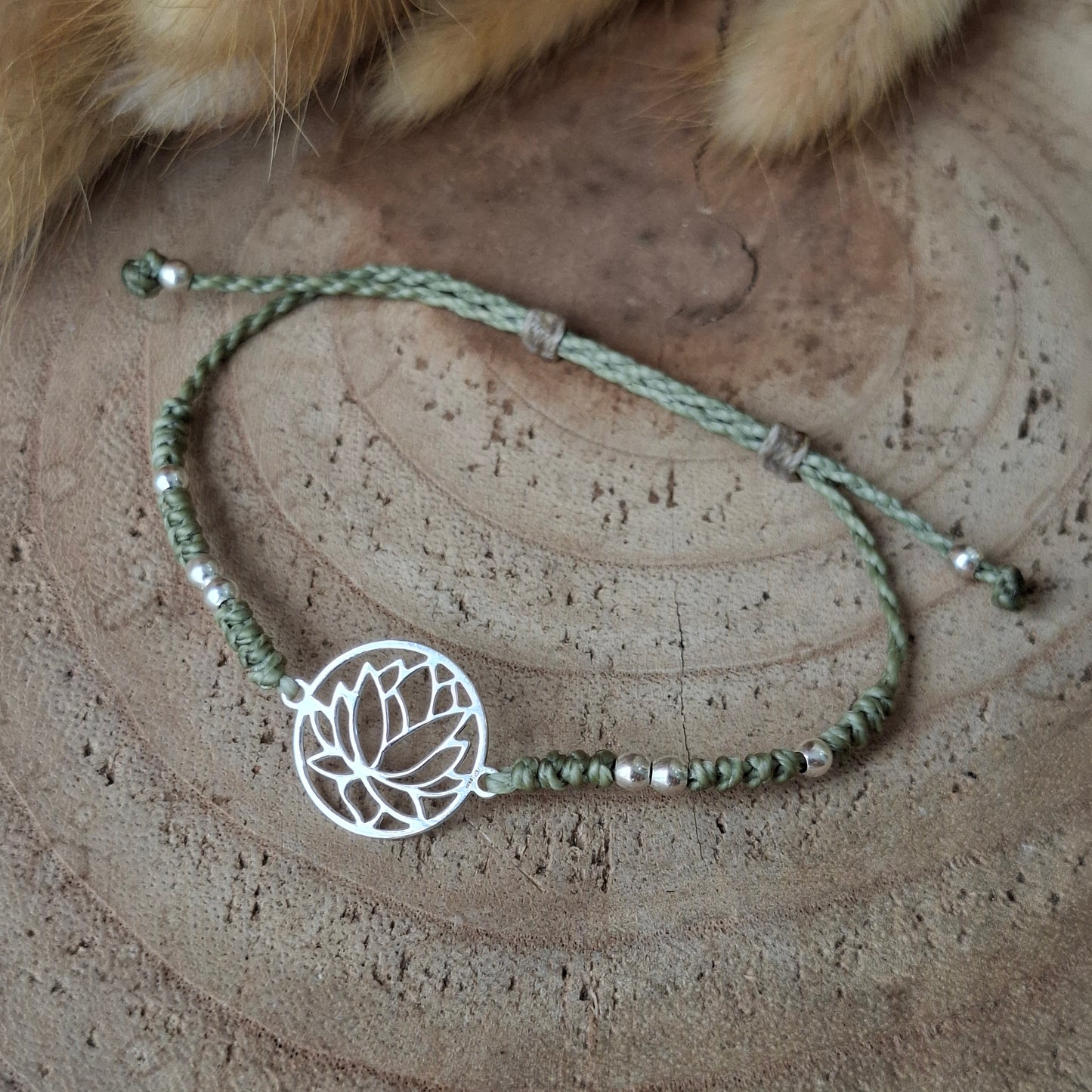 Pulsera FLOR de LOTO plata