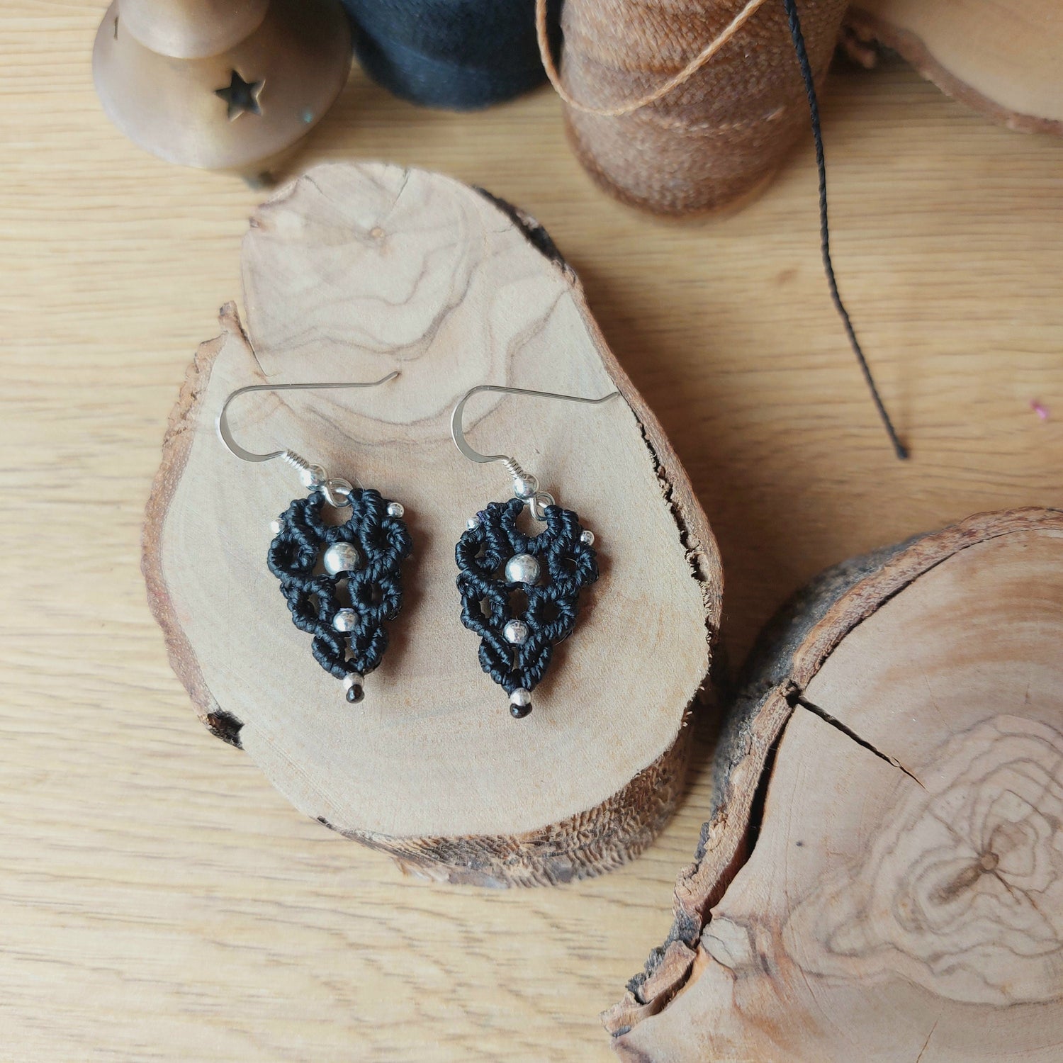 Pendientes de macramé con plata