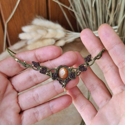 Collar con Piedra sol