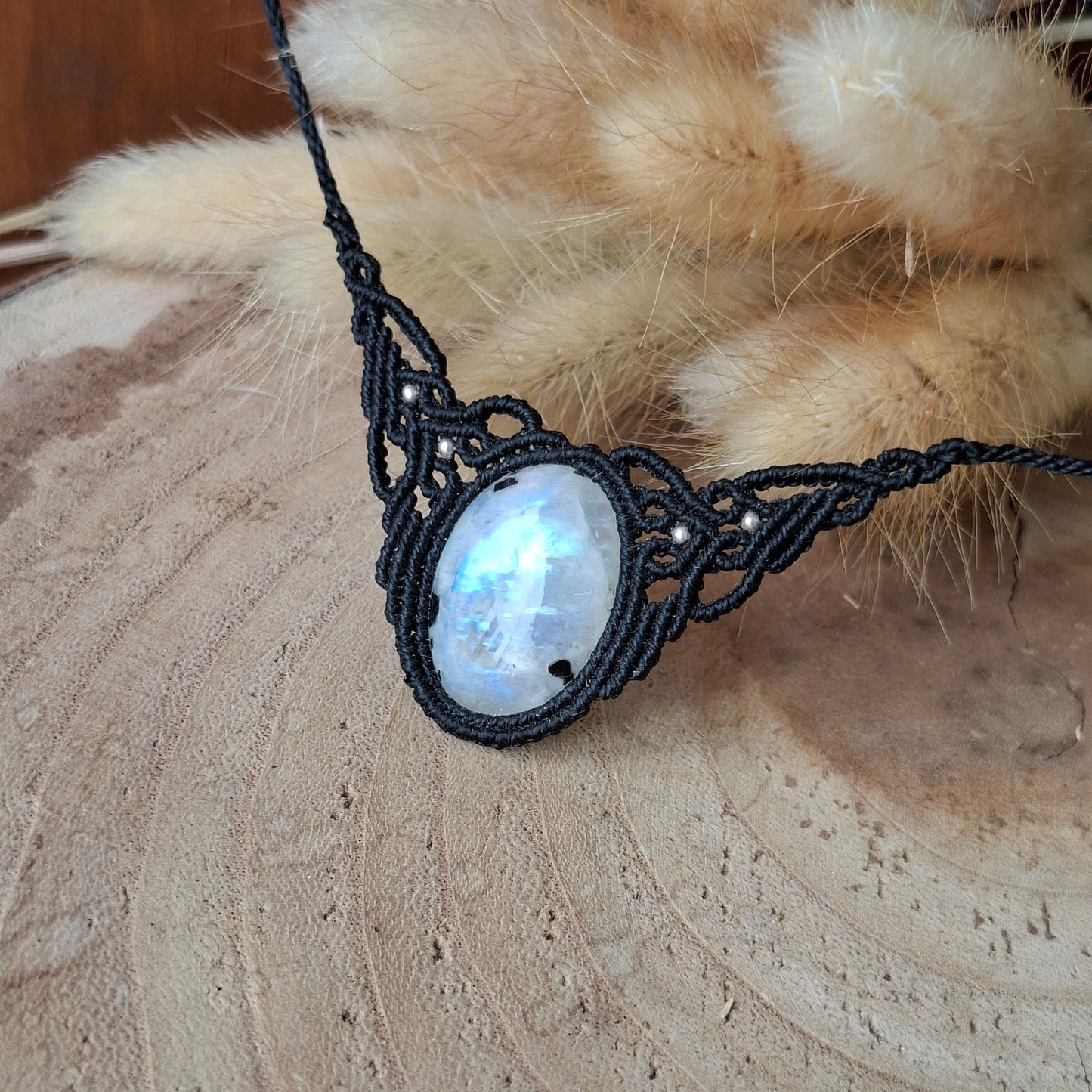 Collar con piedra luna arcoiris